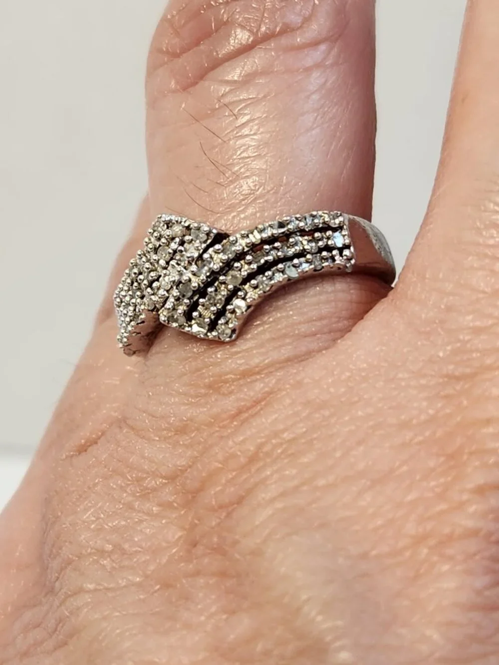 See VID VTG .65ctw Natural Diamonds Crossover Knot 925 Silver Ring Sz 7.25